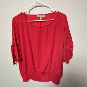 MICHAEL KORS SIZE  L. Pale orange/pinkish tone